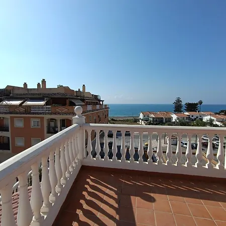Lovely Penthouse In Front Of The Beach With Free Parking Málaga Exterior foto