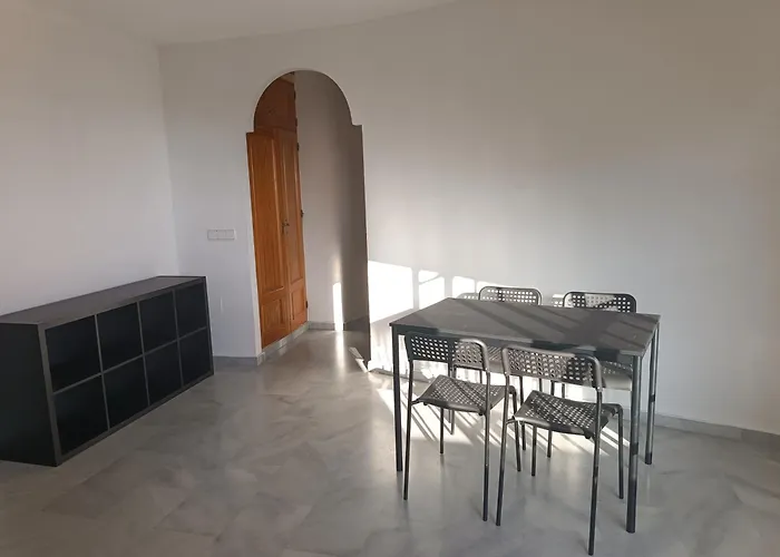 Lovely Penthouse In Front Of The Beach With Free Parking